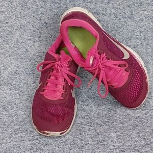 Women's Nike Free 3.0 Sneakers!